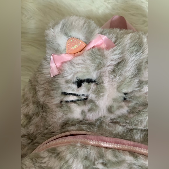 Fluffy Kitty Mini Backpack - Picture 7 of 9